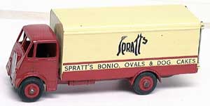 Dinky 514/917 Guy Van 'Spratts'